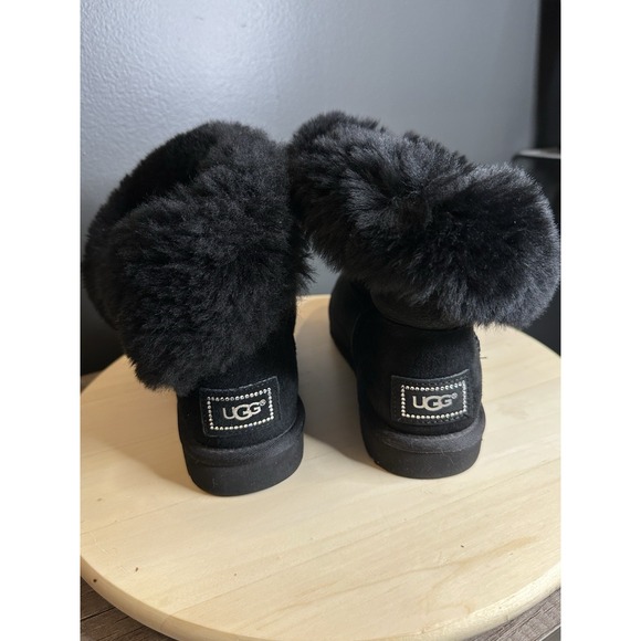 UGG BAILEY BUTTON BLING BLACK SWAROVSKI CRYSTAL BOOTS US 6/ EU 37/ UK 4.5 - Picture 4 of 7